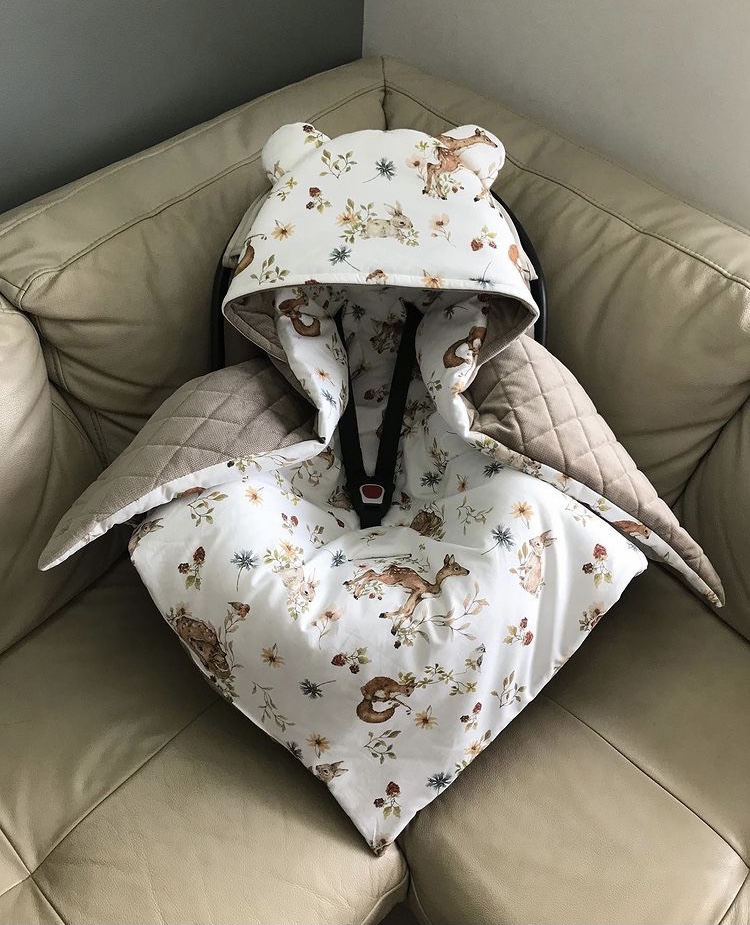 05283C47-BA49-429E-B839-ABECAA64349A Kocyk do fotelika sarenki + velvet romby cappucino