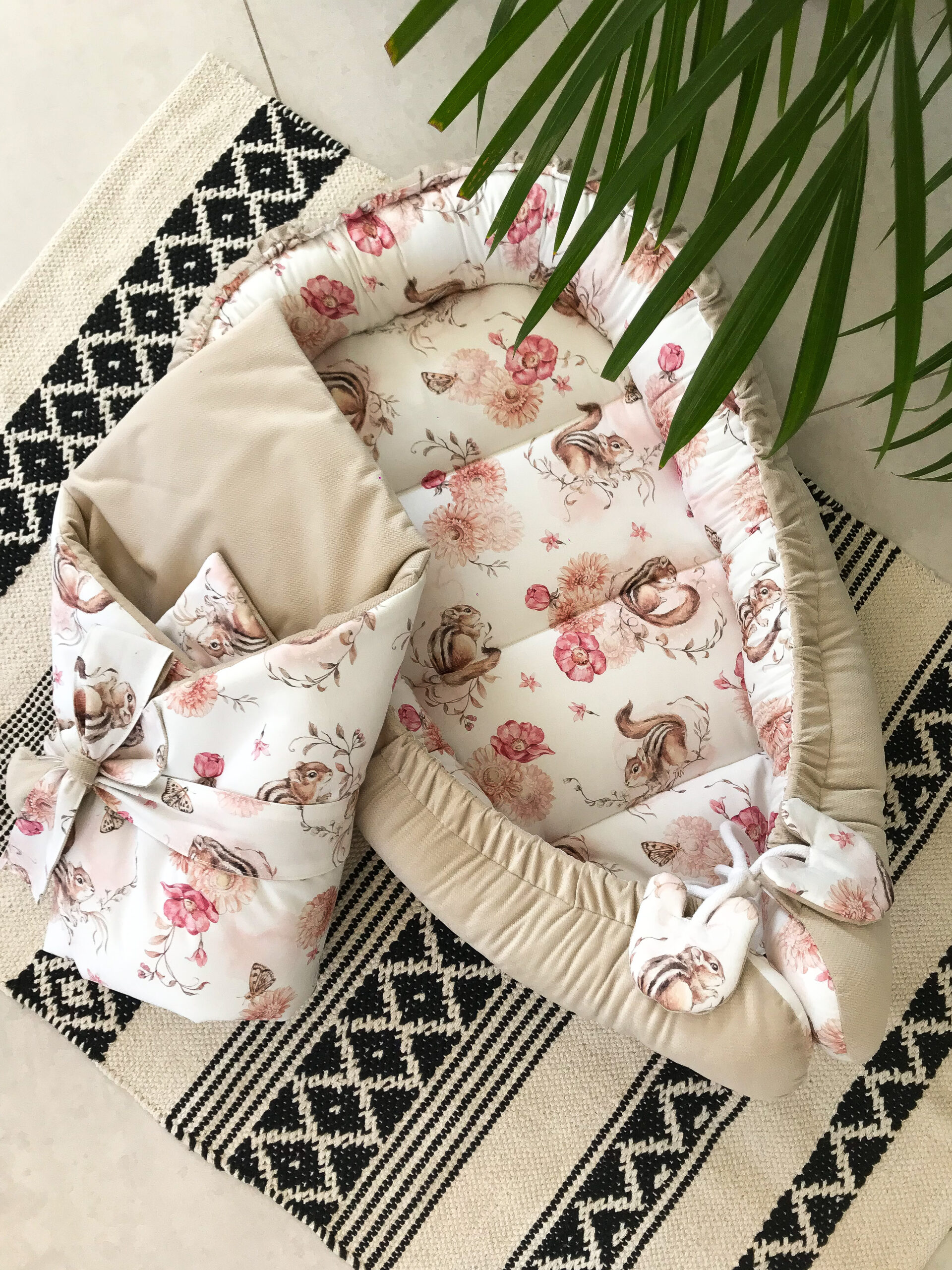 31F3019D-ED6A-48B1-8627-5DB5BB6BF33A Kokon wiewiórki + velvet beż