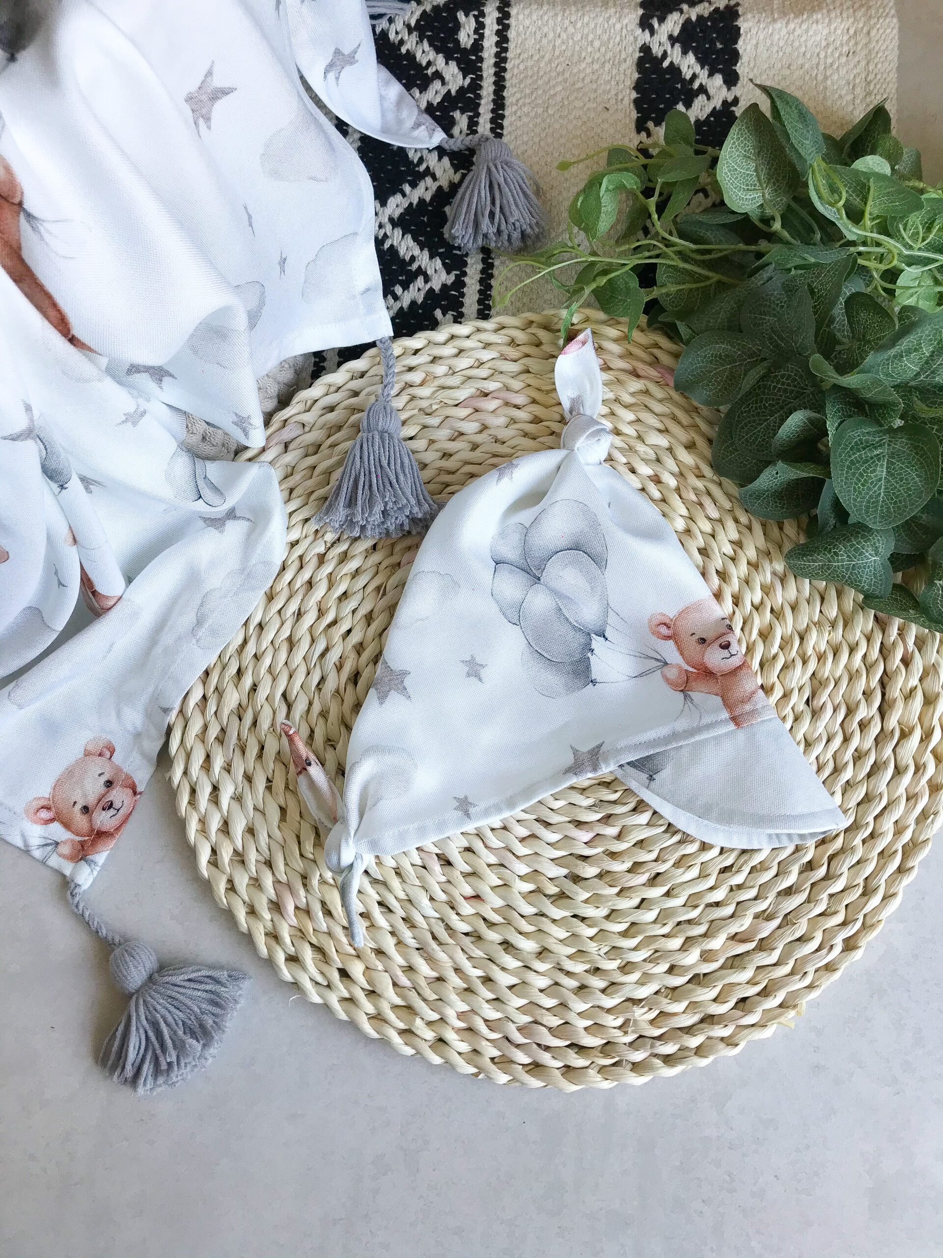 4842F6BF-1659-4A1F-A77B-C57A7523073C Chustka bambusowa pluszowy miś