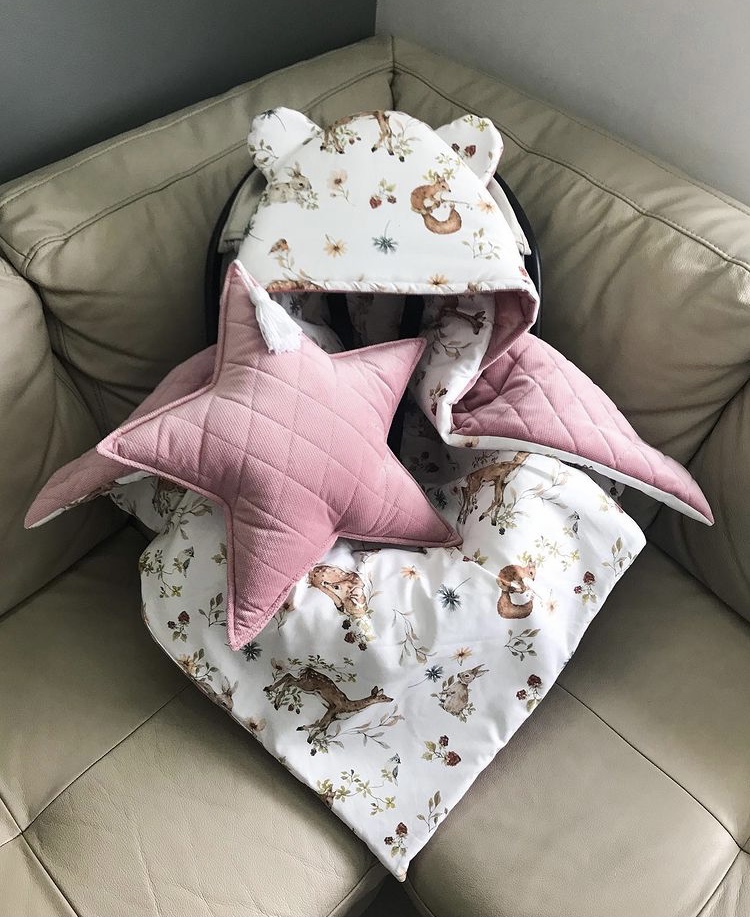 90BE9431-0766-4037-AABC-E9402A9E6034 Kocyk do fotelika sarenki + velvet romby brudny róż