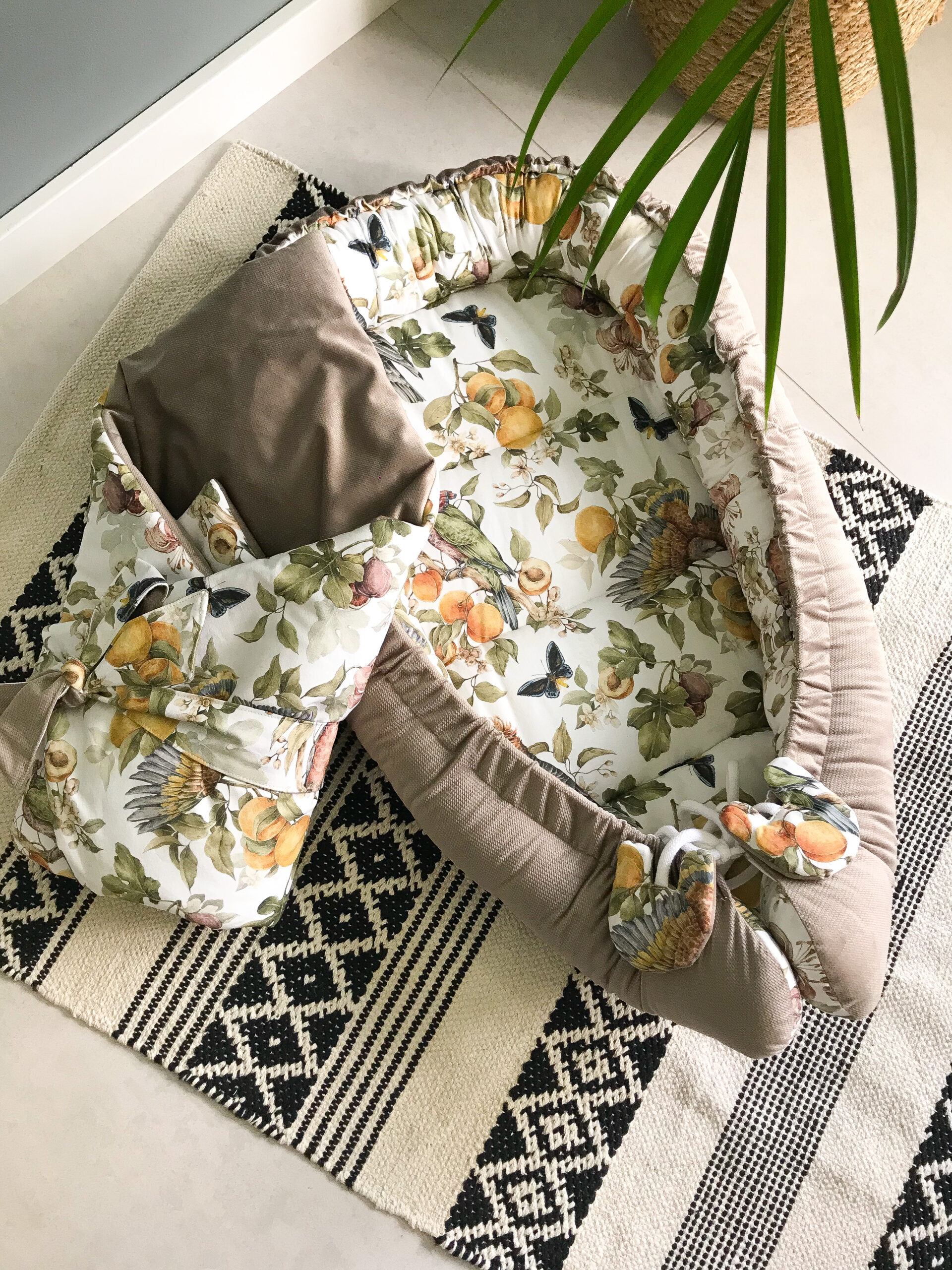 97711972-E475-4E24-8924-FB5B89CF837A Kokon papugi + velvet cappucino