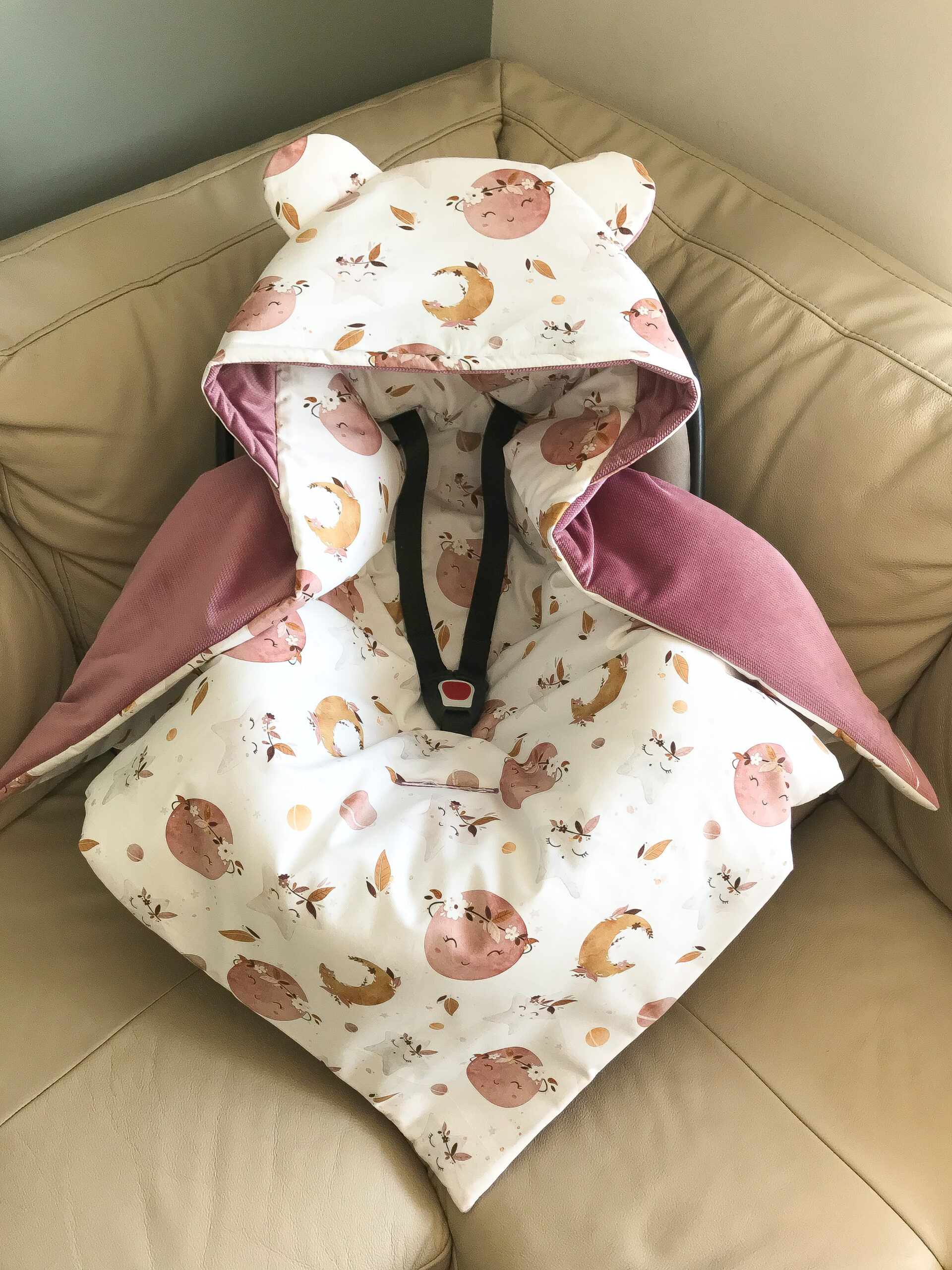 AEE5D2A0-ACEB-4FFA-BFA6-F4BC54EAA26A Kocyk do fotelika boho + velvet śliwka