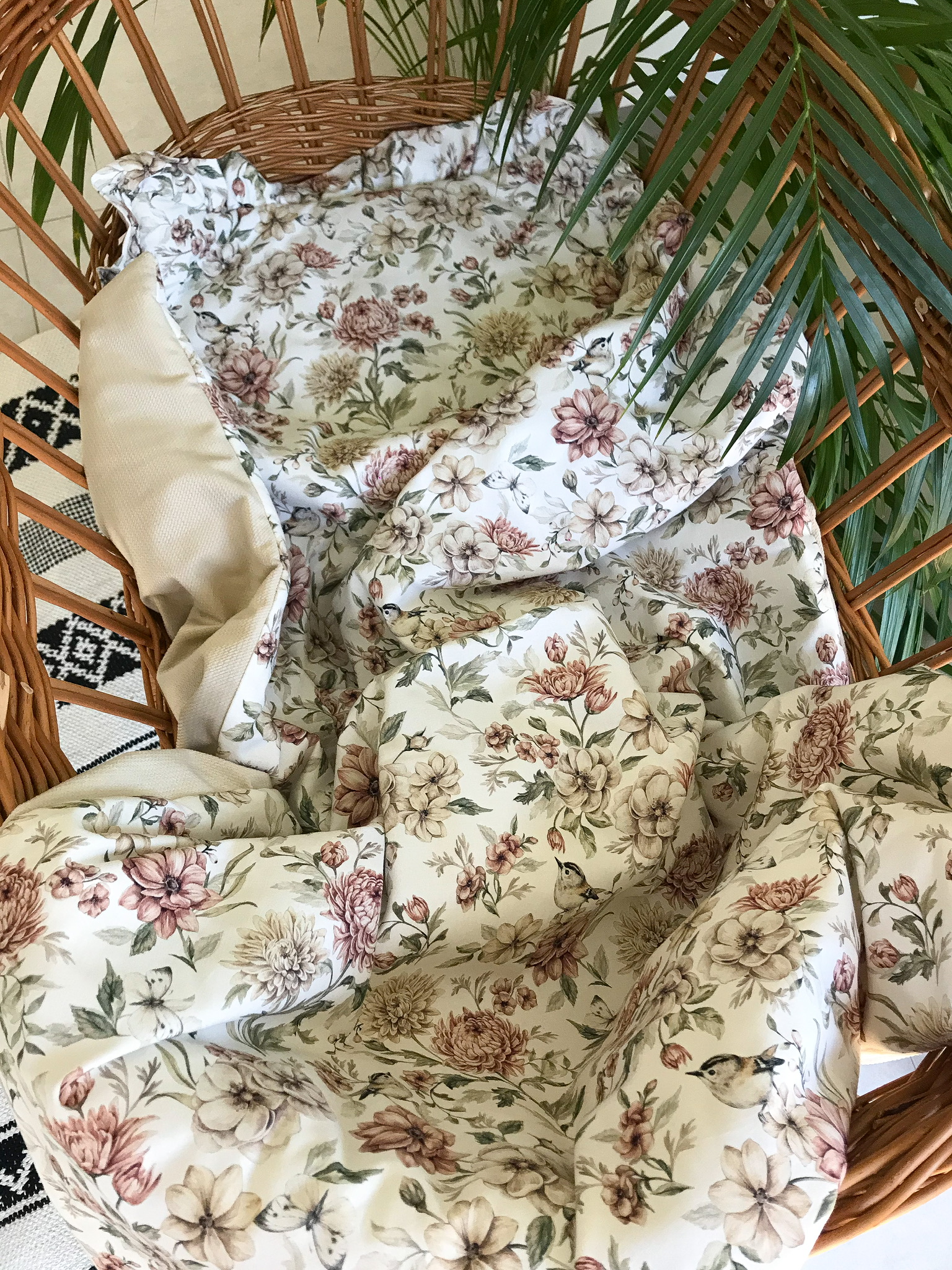 BB98E593-15A4-4208-BF34-1014D1D50EC2 Pościel jesienny ogród + velvet beż M